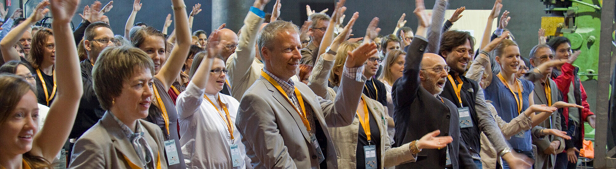 VA Koopevent ecxite 2000x1000 Teilnehmer beteiligen sich aktiv an einer Veranstaltung.