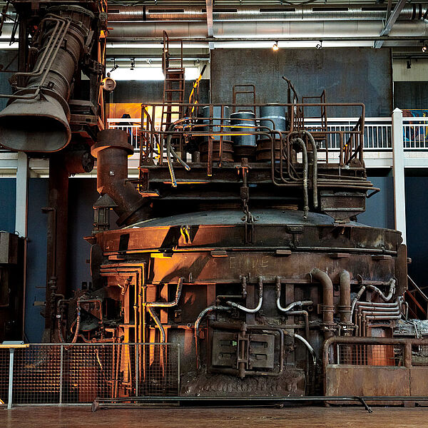 Der Elektrolichtbogenofen in der Stahlhalle der DASA 