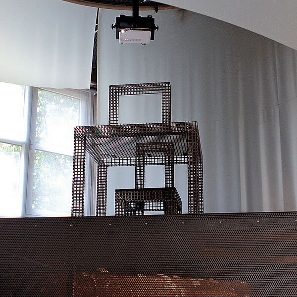 Runde Videoinstallationsskulptur