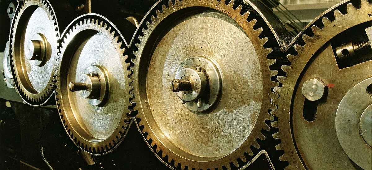 Zeitungsrotationsmaschine in der Ausstellung Im Wettlauf der Neuesten Nachrichten